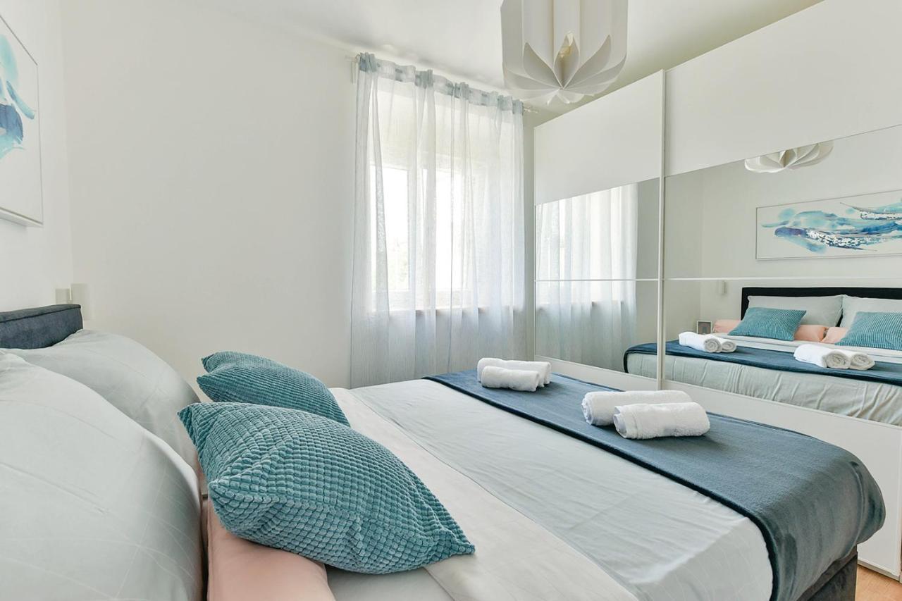 Apartment Aura Porec Exterior photo