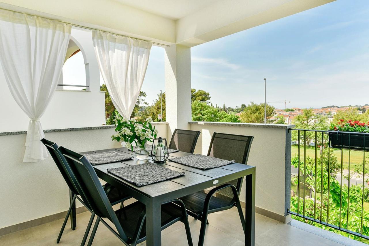 Apartment Aura Porec Exterior photo